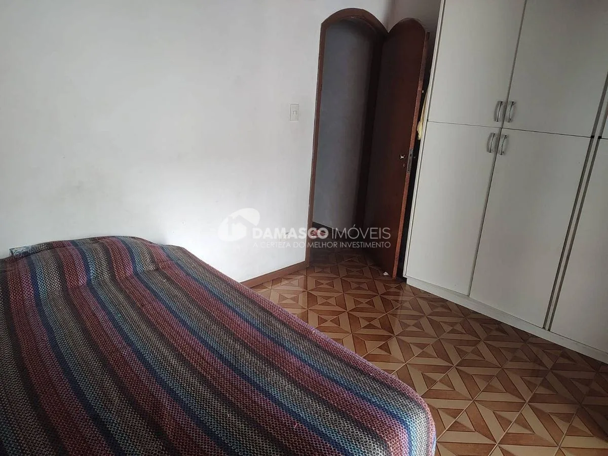 SOBRADO BAIRRO FUNDAÇÃO