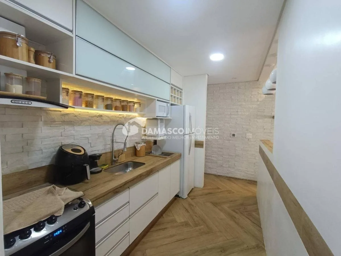 Sobrado à venda 2 Quartos, 2 Suites, 3 Vagas, Fundação, São Caetano do Sul - SP