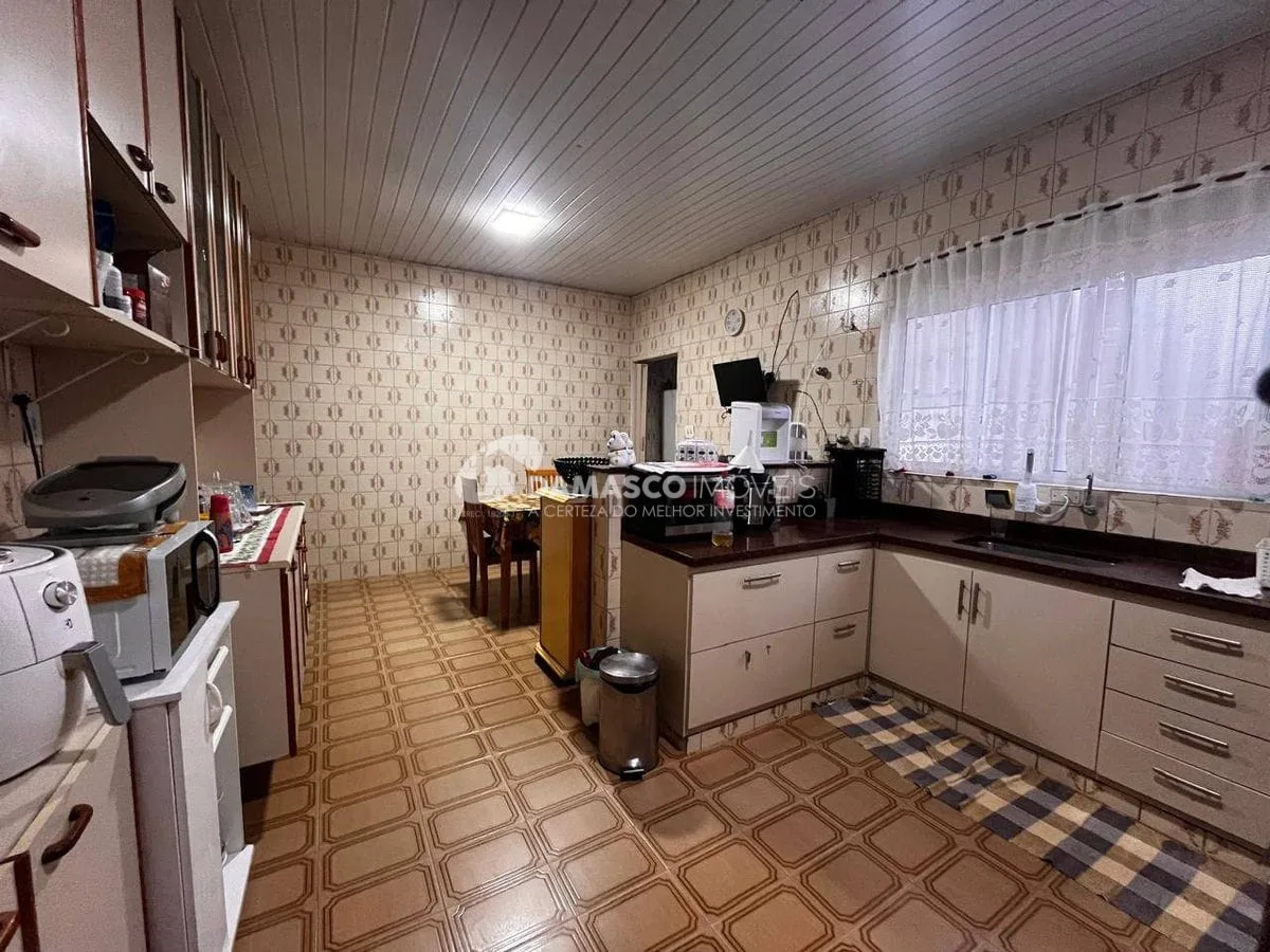 Casa térrea a venda com amplo quintal
