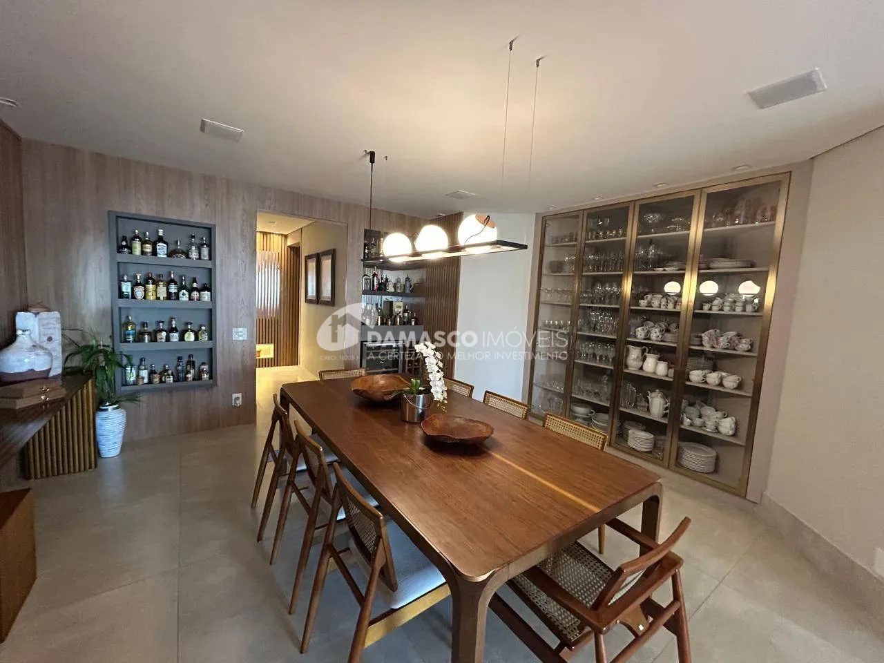 Apartamento de Alto Padrão à Venda no Santo Antônio, São Caetano do Sul | 238 m² | 4 Dormitórios | 2 Suítes