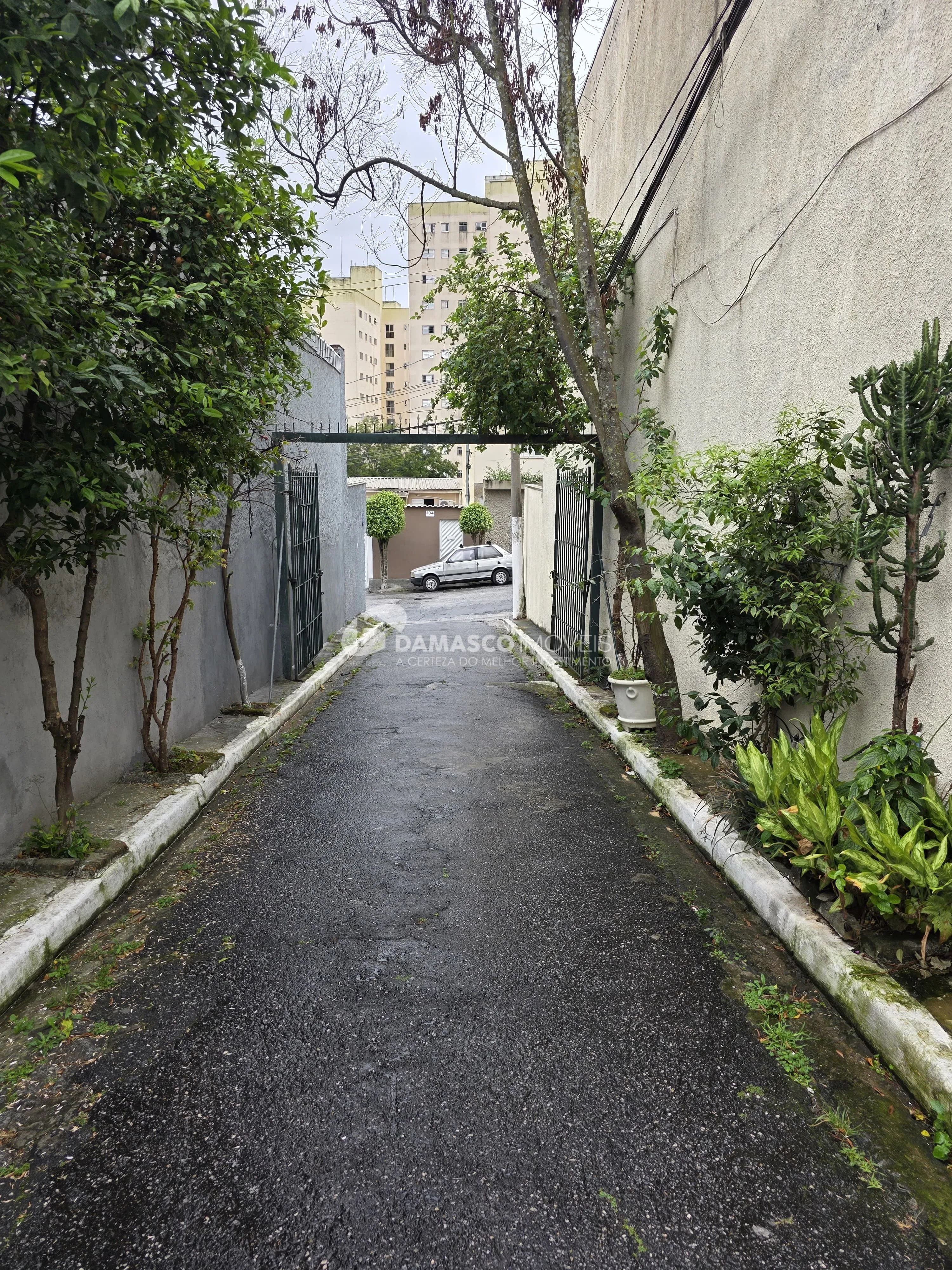 Casa padrão com 108 m² de área útil à Venda, com fácil acesso à via Anchieta,  na Vila Vermelha, São Paulo, SP