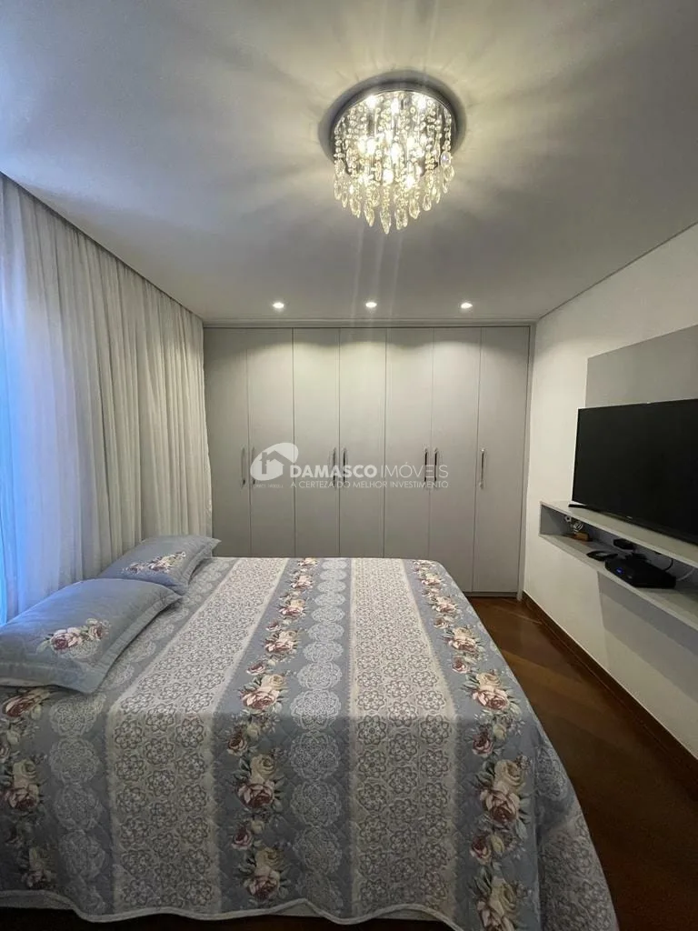 Casa à venda 2 Quartos, 2 Vagas, 150M², Jardim das Maravilhas, Santo André - SP