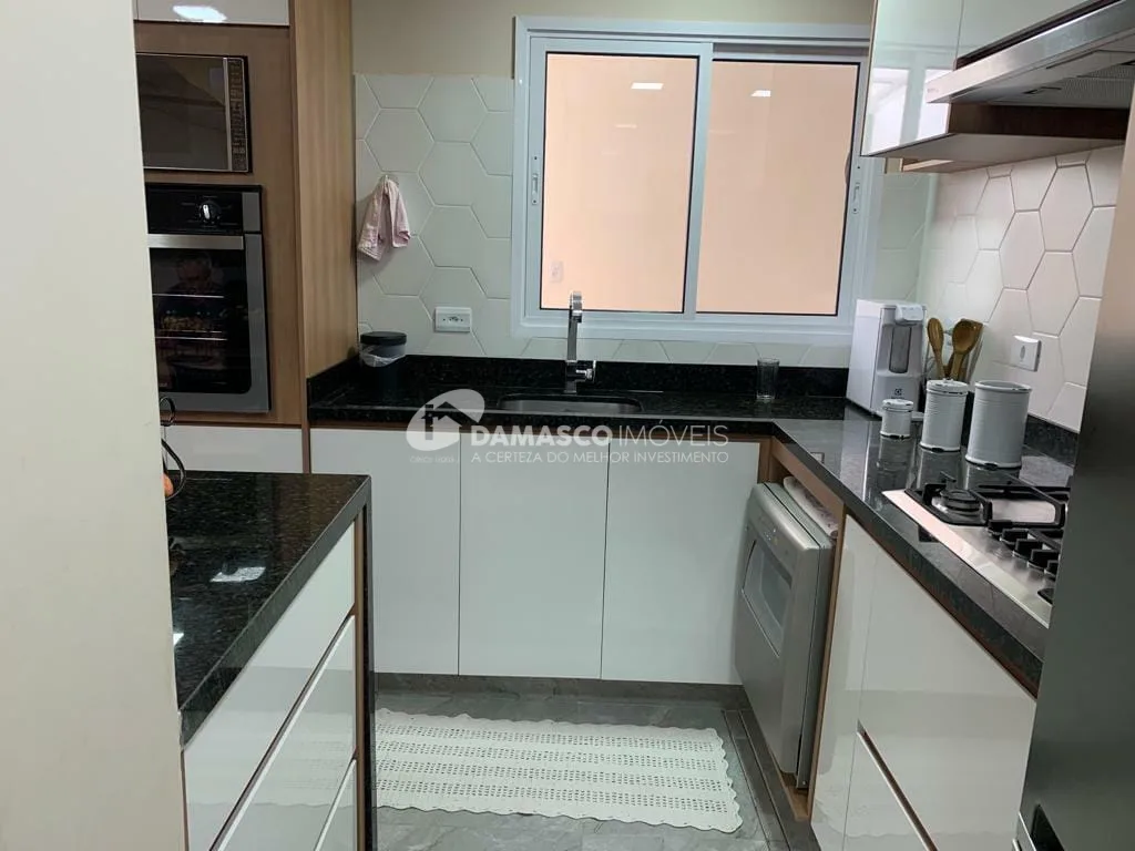 Sobrado à venda 3 Quartos, 1 Suite, 4 Vagas, 220M², Santa Maria, São Caetano do Sul - SP