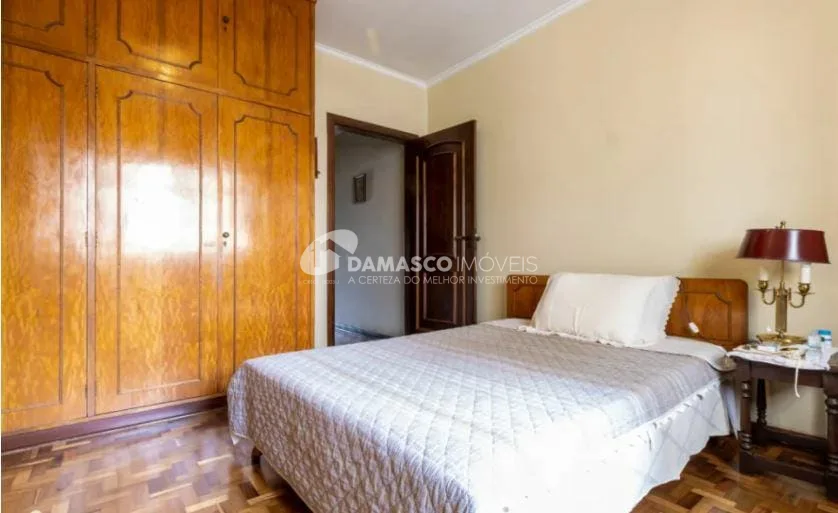 Sobrado à venda 3 Quartos, 1 Suite, 3 Vagas, 450M², Santa Paula, São Caetano do Sul - SP
