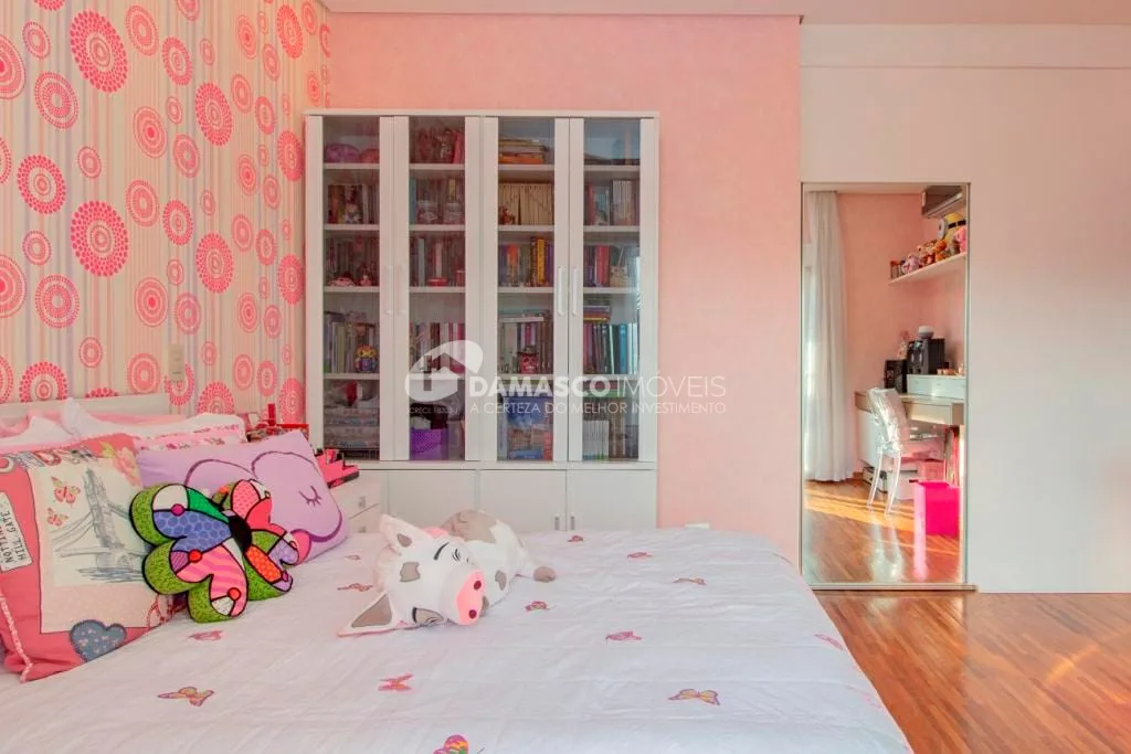 Sobrado à venda 4 Quartos, 4 Suites, 6 Vagas, 550M², Jardim São Caetano, São Caetano do Sul - SP