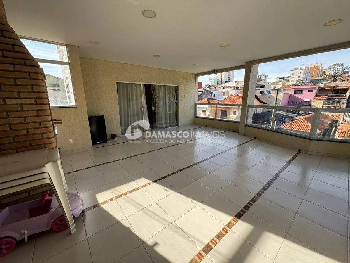 SOBRADO BAIRRO CERÂMICA