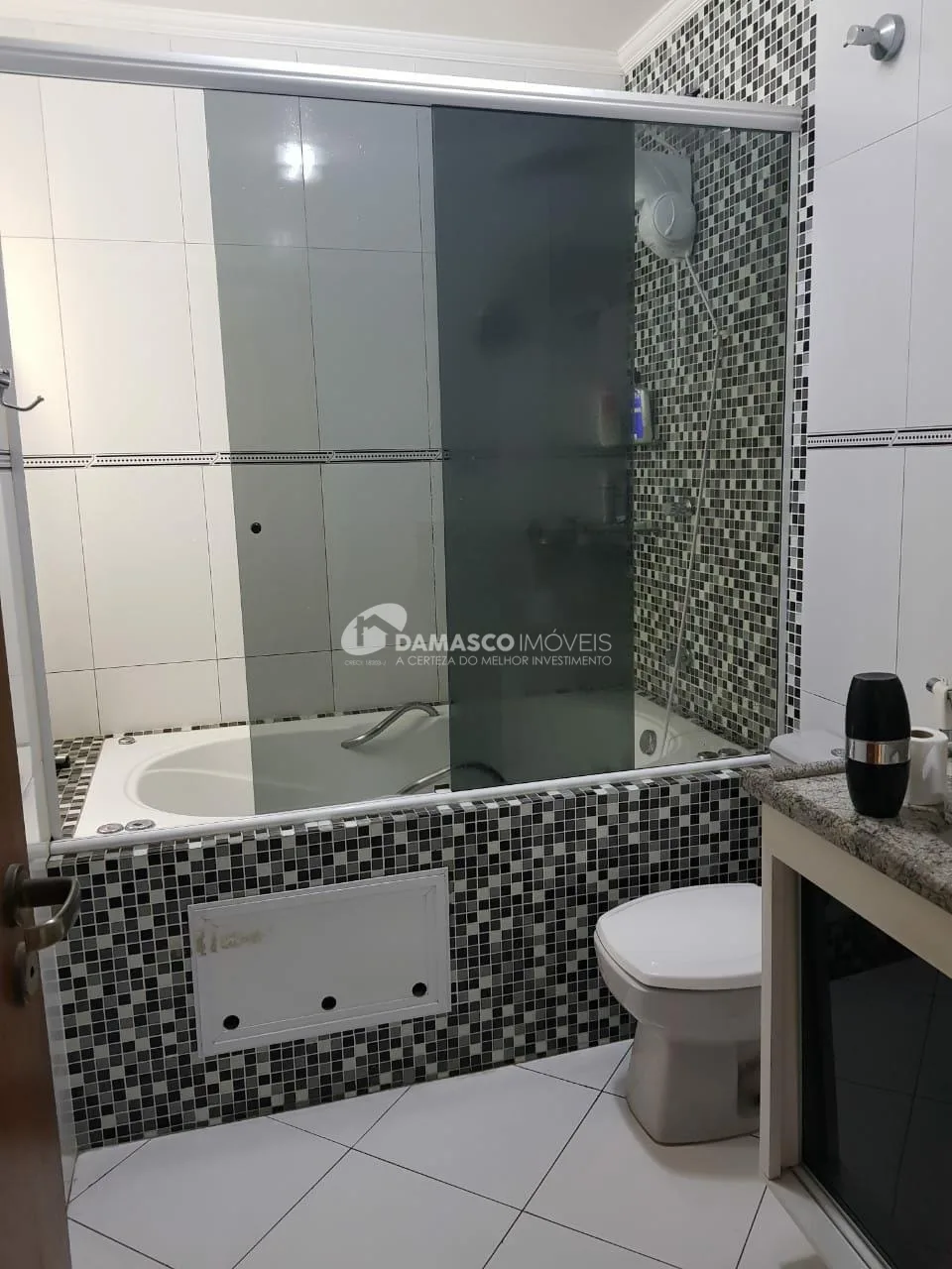Sobrado à venda 3 Quartos, 1 Suite, 5 Vagas, 256M², Vila Alpina, São Paulo - SP