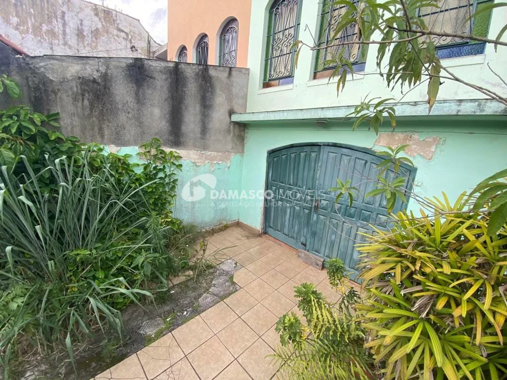 Sobrado à venda 3 Quartos, 1 Suite, 2 Vagas, 320M², Campestre, Santo André - SP