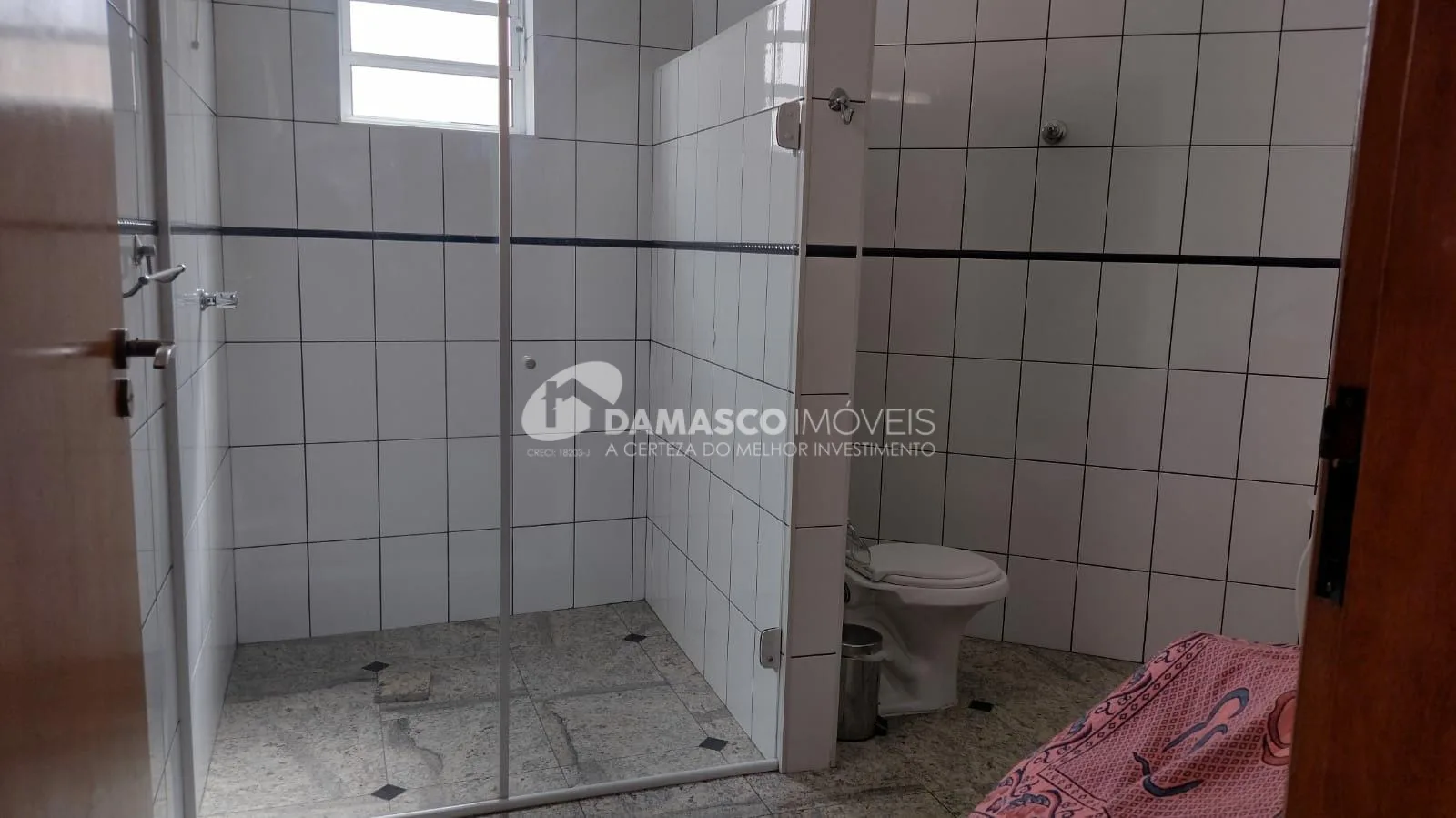 Sobrado à venda 3 Quartos, 3 Suites, 3 Vagas, 240M², Barcelona, São Caetano do Sul - SP