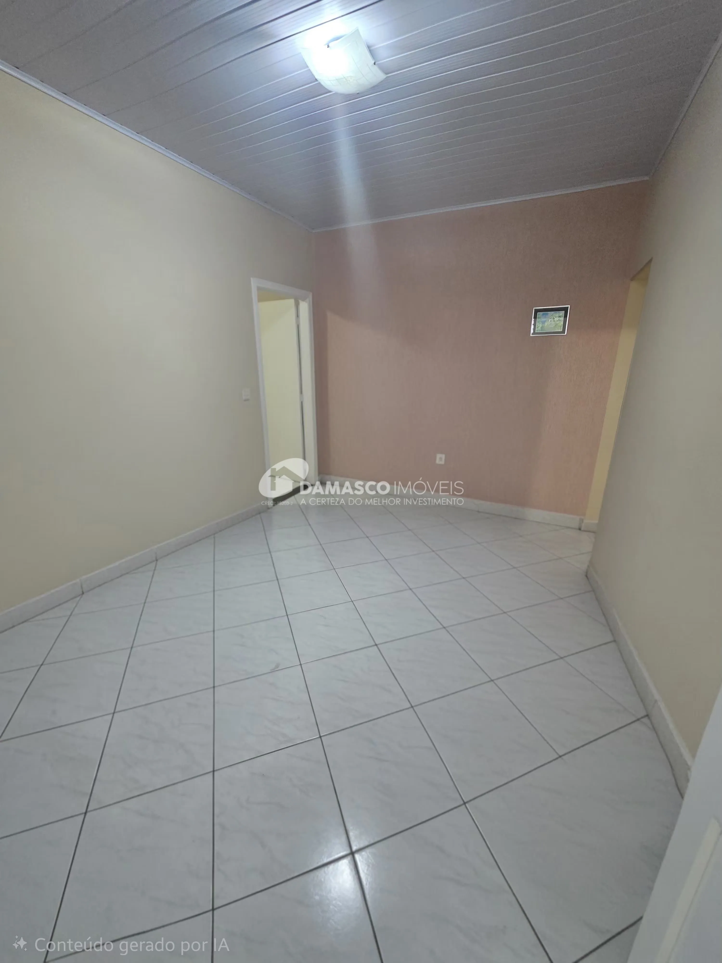 Casa padrão com 108 m² de área útil à Venda, com fácil acesso à via Anchieta,  na Vila Vermelha, São Paulo, SP