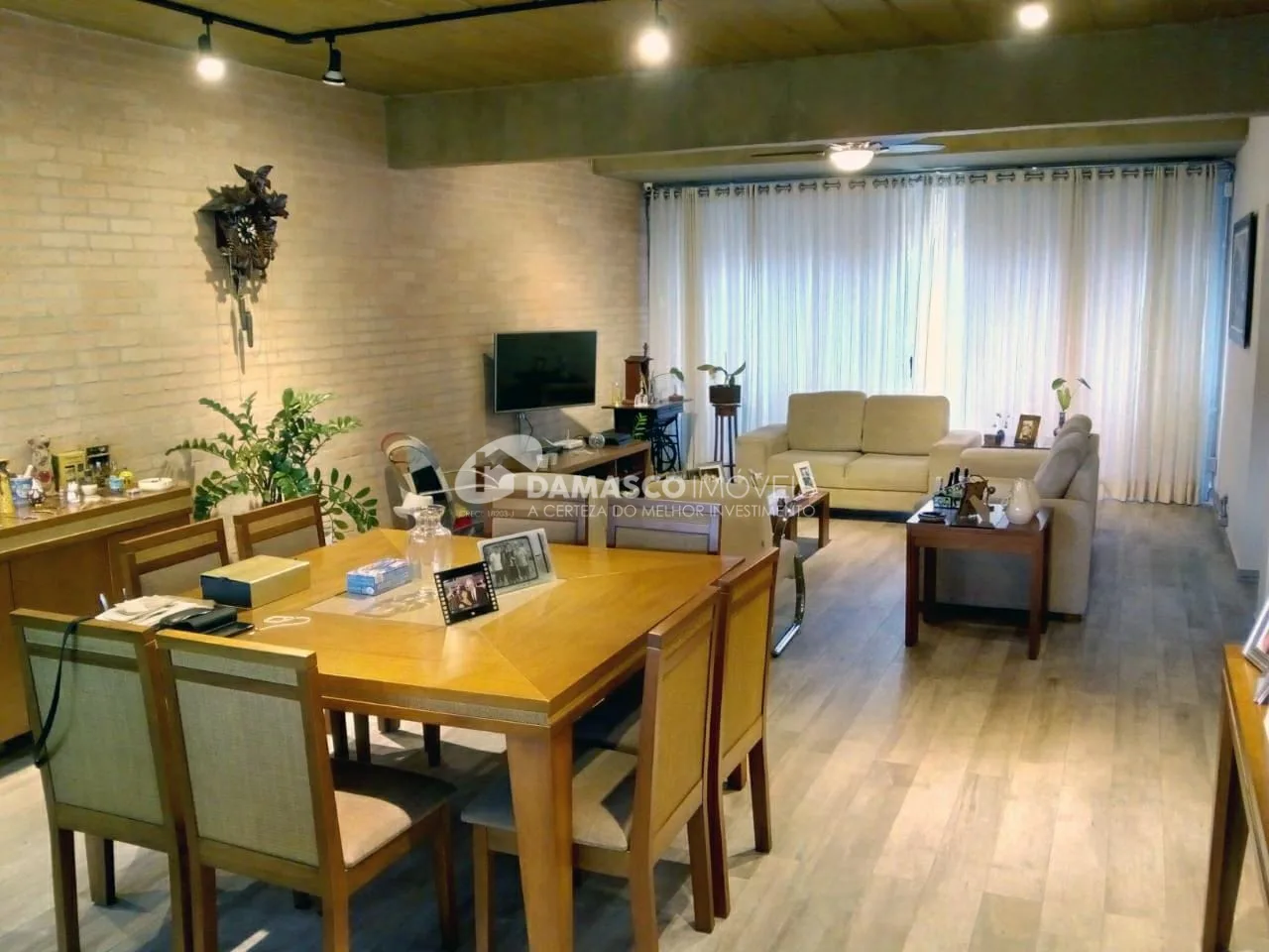 Sobrado à venda 3 Quartos, 3 Suites, 6 Vagas, 390M², Santa Maria, São Caetano do Sul - SP