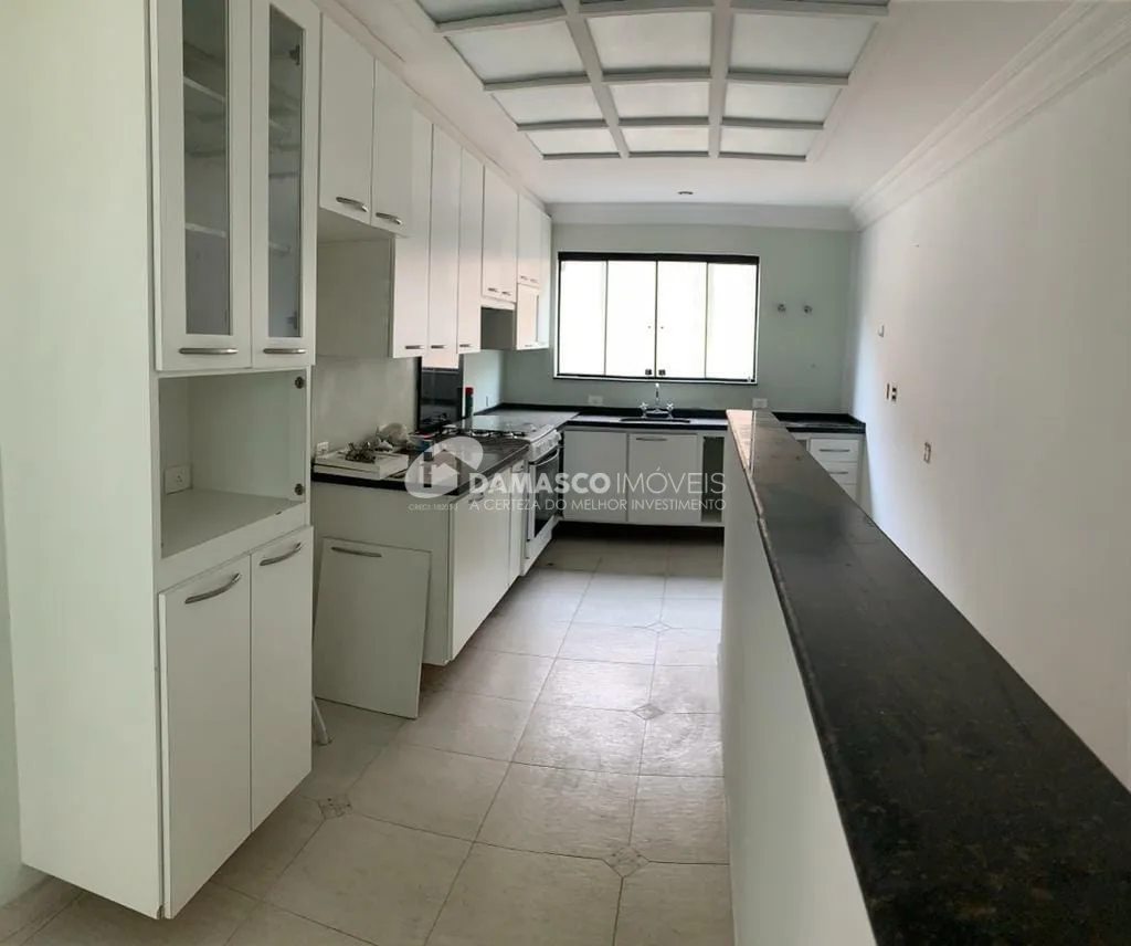 Sobrado à venda 3 Quartos, 1 Suite, 5 Vagas, Jardim São Caetano, São Caetano do Sul - SP
