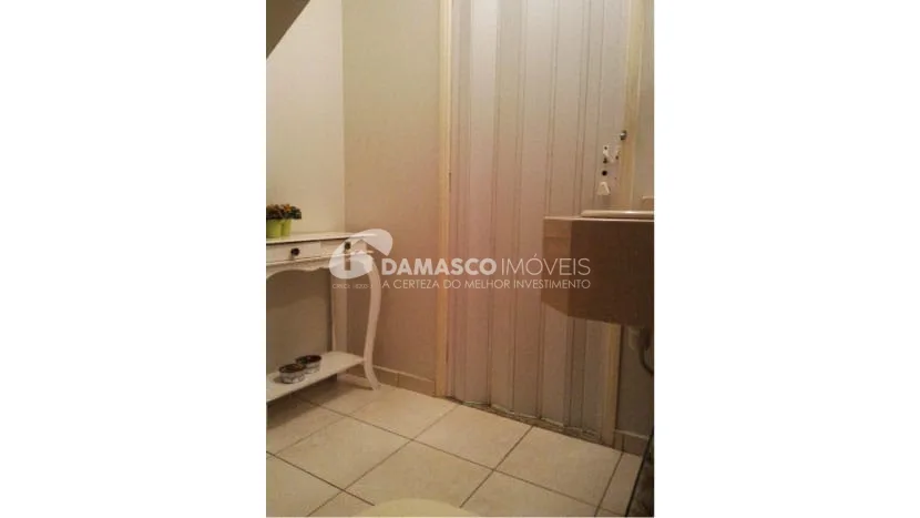 Sobrado à venda 3 Quartos, 1 Suite, 5 Vagas, 226M², Santa Maria, Santo André - SP