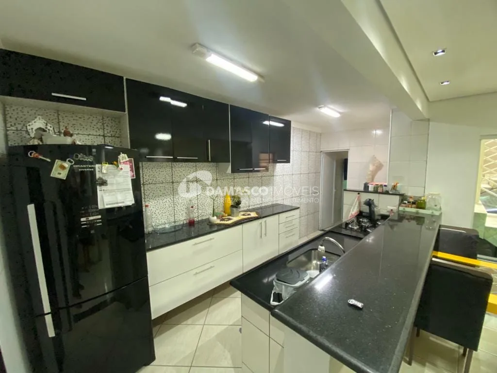 Sobrado à venda 2 Quartos, 1 Suite, 2 Vagas, 187M², Campestre, Santo André - SP
