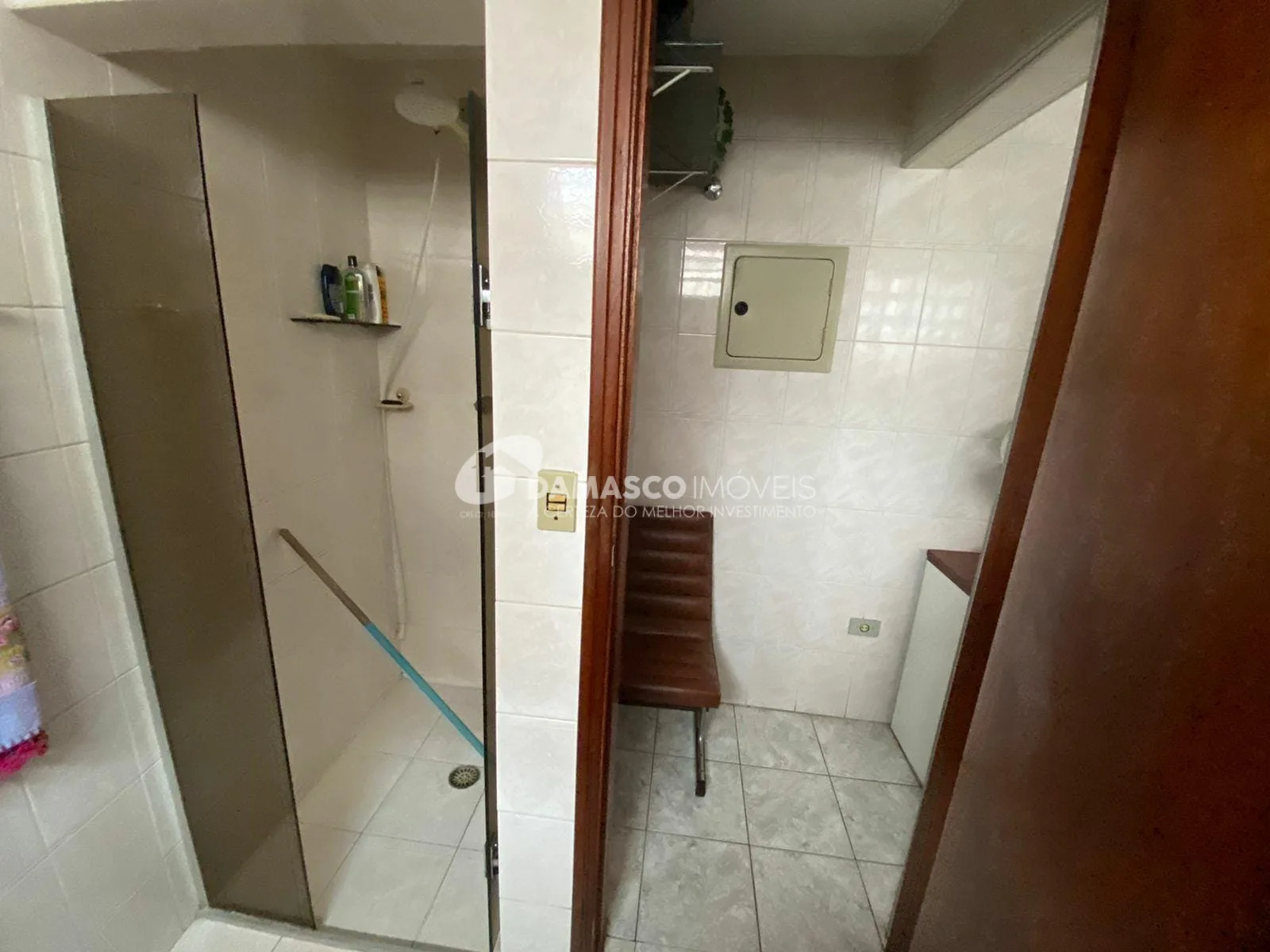Casa à venda 1 Quarto, 2 Vagas, 180M², Quinta da Paineira, São Paulo - SP