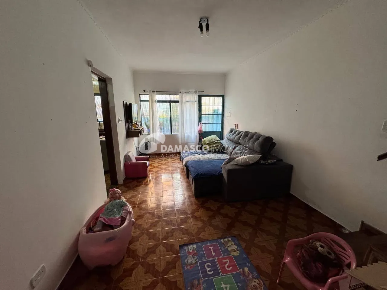 Sobrado à venda 3 Quartos, 1 Suite, 8 Vagas, 260M², Vila Califórnia, São Paulo - SP