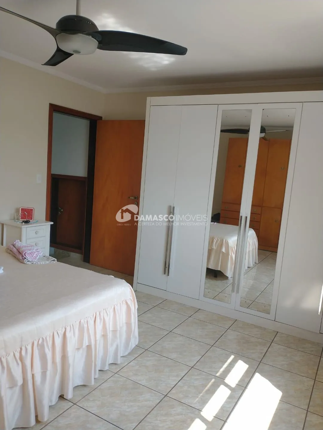 Sobrado à venda 3 Quartos, 2 Suites, 3 Vagas, 271M², Parque Erasmo Assunção, Santo André - SP