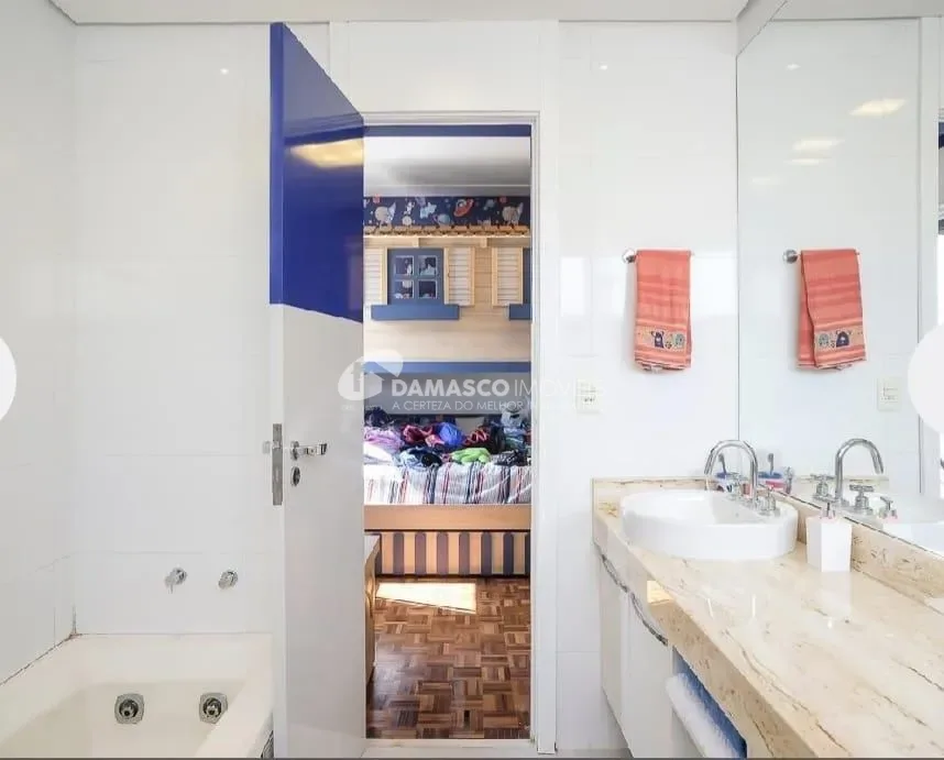 Apartamento à venda com 242 m² de área útil, com 4 dormitórios, sendo 2 suítes, 5 banheiros, Santa Paula, São Caetano do Sul, SP