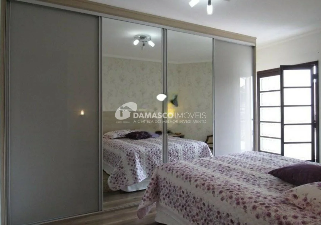 Sobrado à venda 3 Quartos, 3 Suites, 3 Vagas, 150M², Vila Alto de Santo André, Santo André - SP