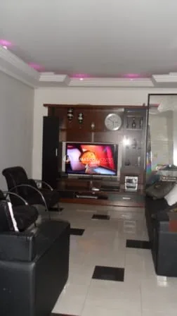 Sobrado à venda 3 Quartos, 1 Suíte, 2 Vagas, 230M², Jardim Patente, São Paulo - SP