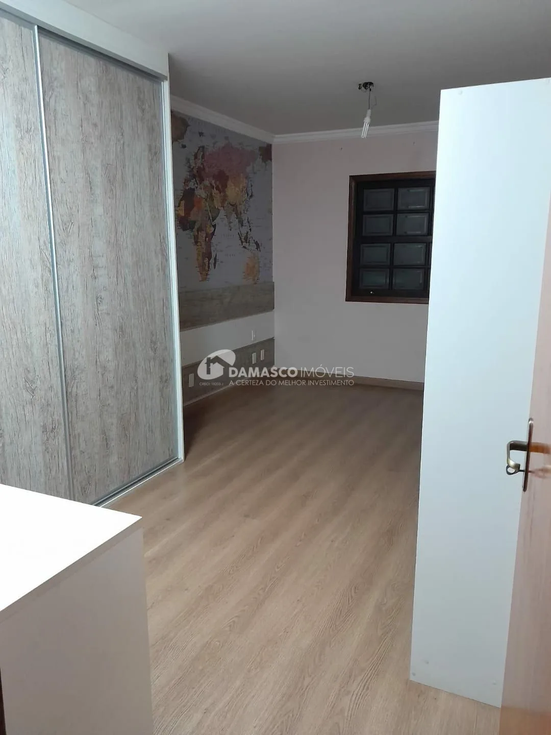 Sobrado à venda 3 Quartos, 3 Suítes, 4 Vagas, 350 m², Vila Floresta, Santo André - SP