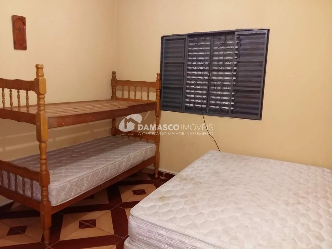 Casa à venda 2 Quartos, 3 Vagas, Vila Palmares, Santo André - SP