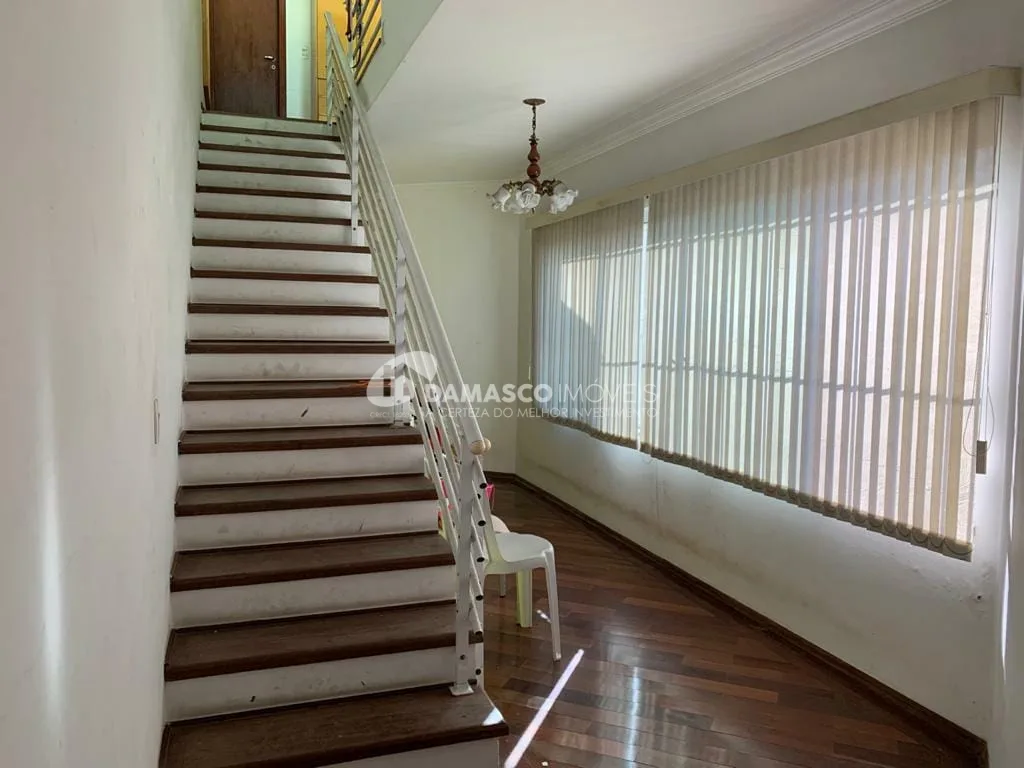 Sobrado à venda 3 Quartos, 3 Suites, 6 Vagas, 251M², Olímpico, São Caetano do Sul - SP
