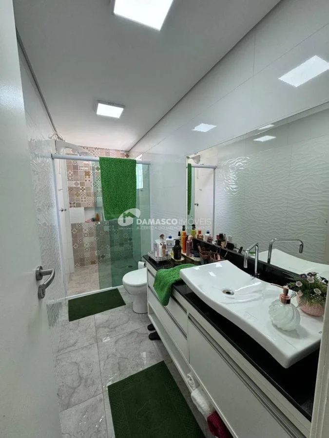 SOBRADO COM ESPAÇO GOURMET NO BAIRRO OLÍMPICO