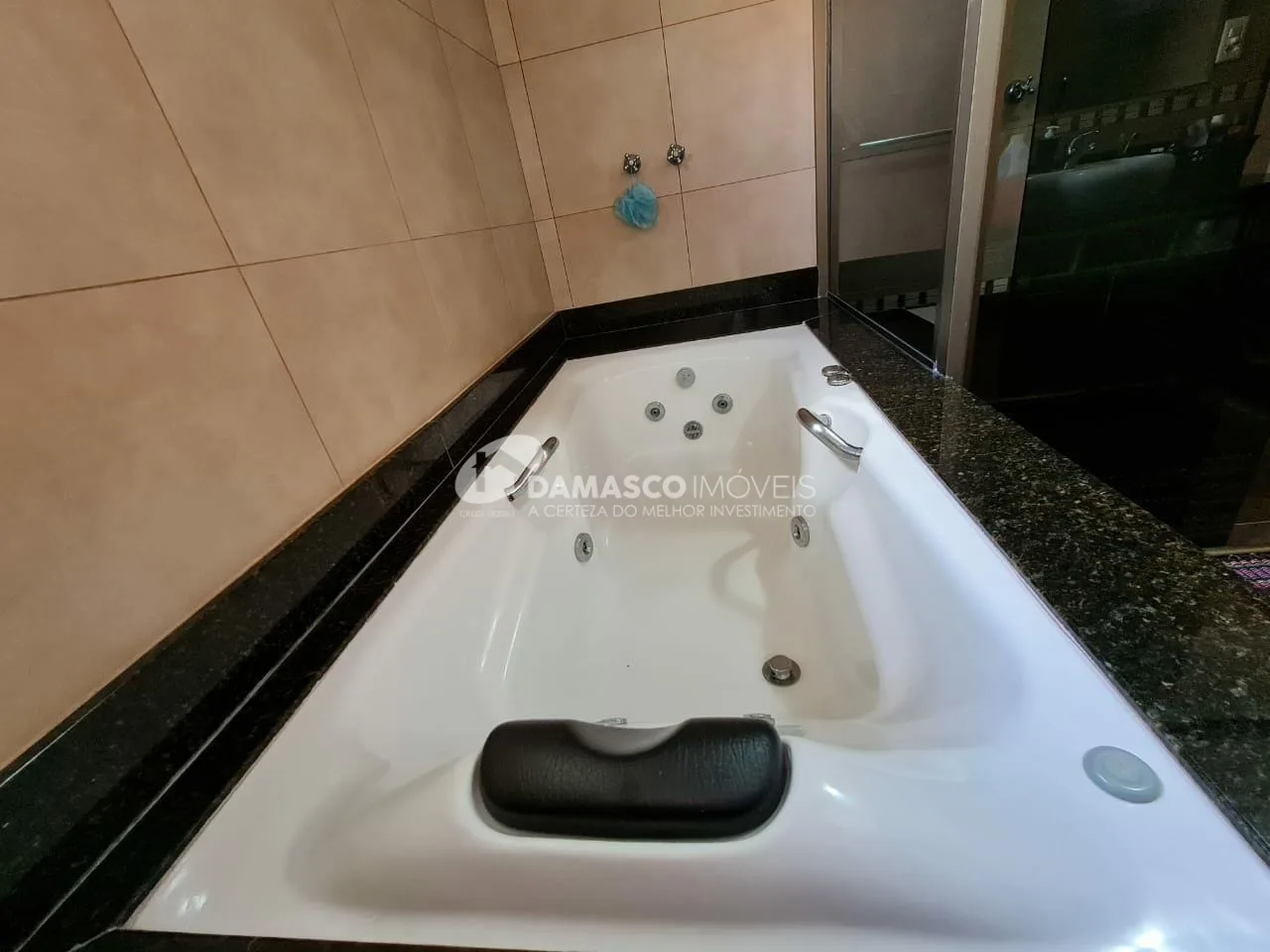 Sobrado à venda 4 Quartos, 1 Suite, 2 Vagas, 220M², Campestre, Santo André - SP
