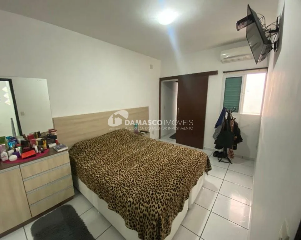 Sobrado à venda 2 Quartos, 1 Suite, 2 Vagas, 187M², Campestre, Santo André - SP