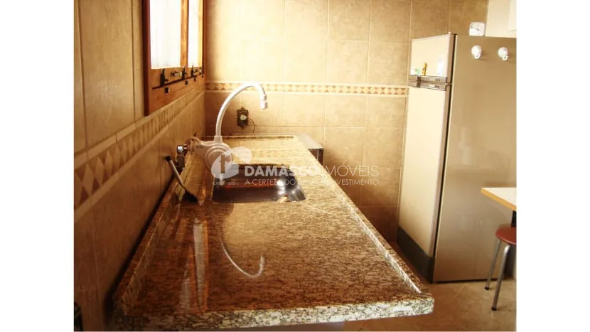 Casa à venda 2 Quartos, 1 Suite, 2 Vagas, 177M², Não informado, Cesário Lange - SP