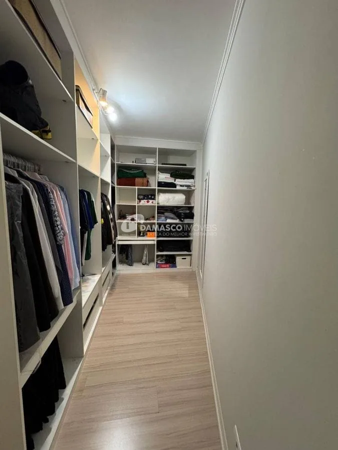 SOBRADO COM ESPAÇO GOURMET NO BAIRRO OLÍMPICO