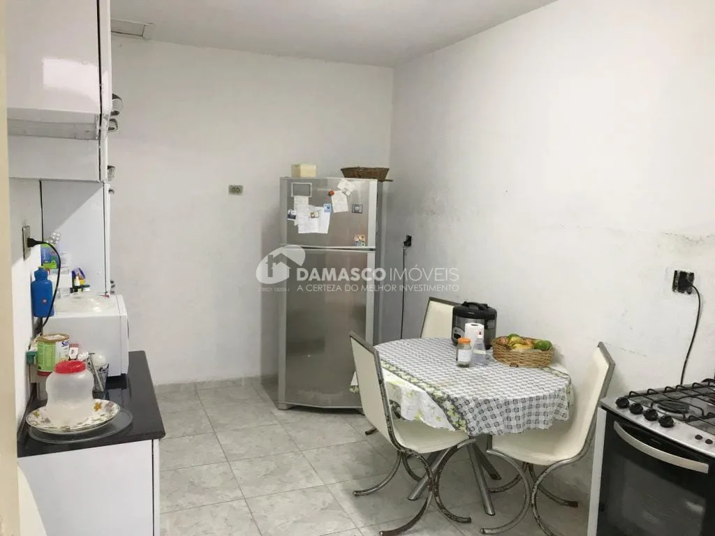 Casa à venda 2 Quartos, 10 Vagas, Santa Maria, Santo André - SP