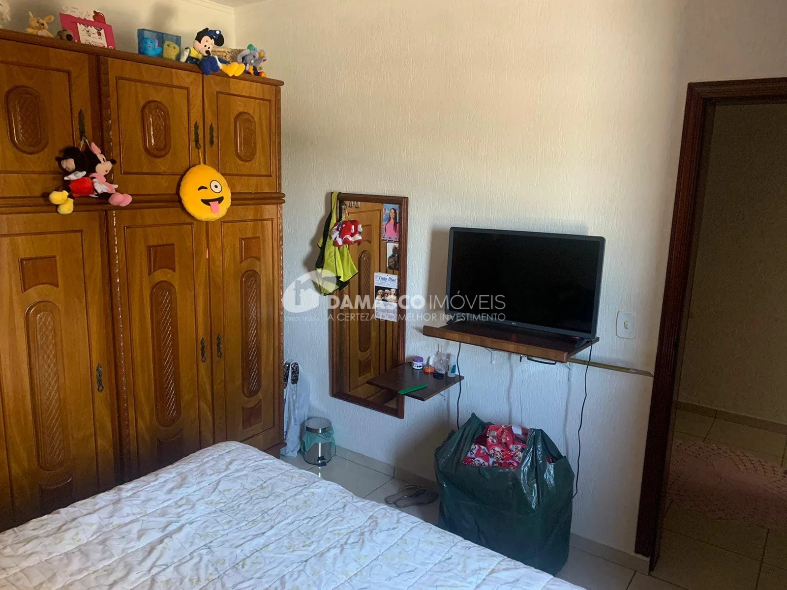 Sobrado à venda 3 Quartos, 1 Suite, 6 Vagas, 252M², Cerâmica, São Caetano do Sul - SP