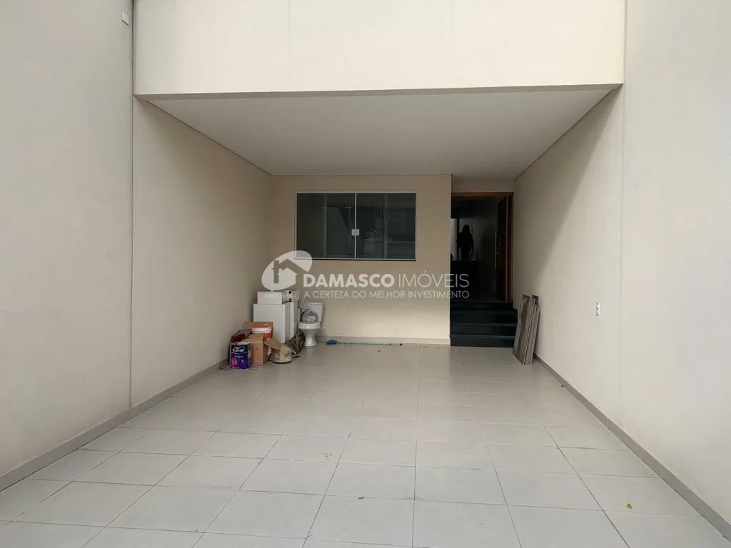 Sobrado à venda 3 Quartos, 3 Suites, 4 Vagas, Campestre, Santo André - SP
