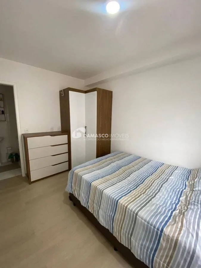 Apartamento com 1 Suite e 1 Vaga de Garagem