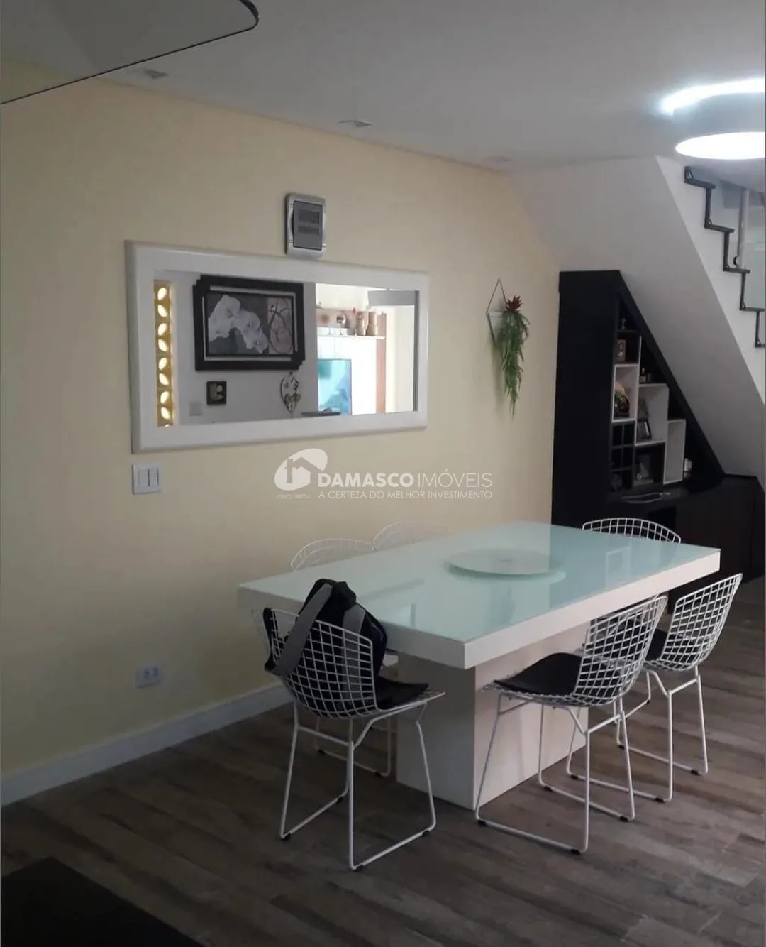 Sobrado à venda 3 Quartos, 1 Suite, 3 Vagas, 212M², Vila Valparaíso, Santo André - SP