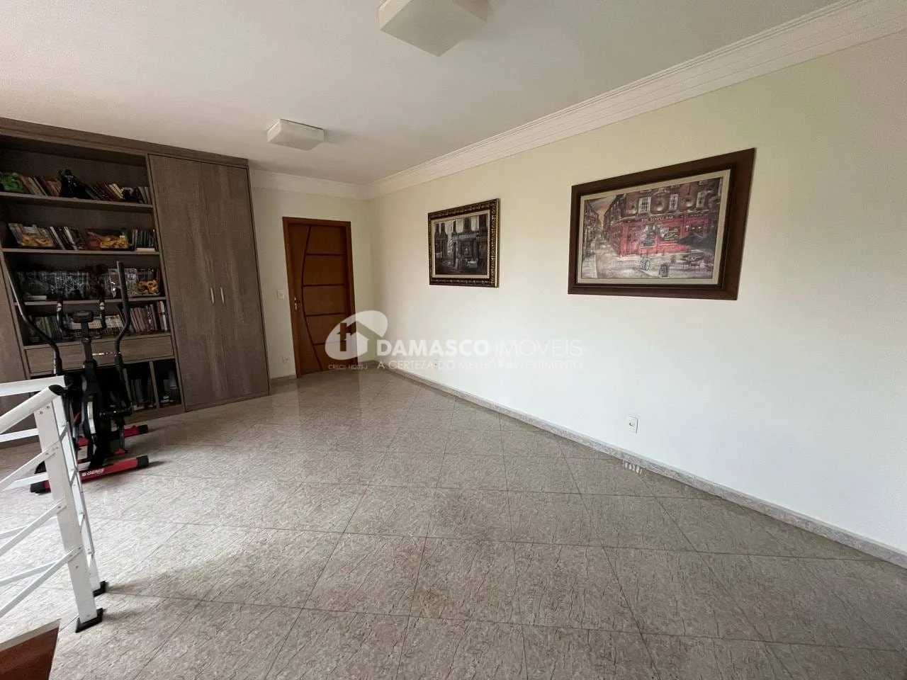 Incrível Sobrado à venda com 3 suítes e 5 vagas de garagem, Bairro Olímpico, São Caetano do Sul, SP