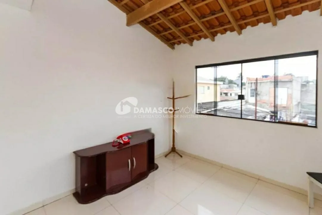 Casa à venda 3 Quartos, 2 Vagas, Jardim Ana Rosa, São Paulo - SP