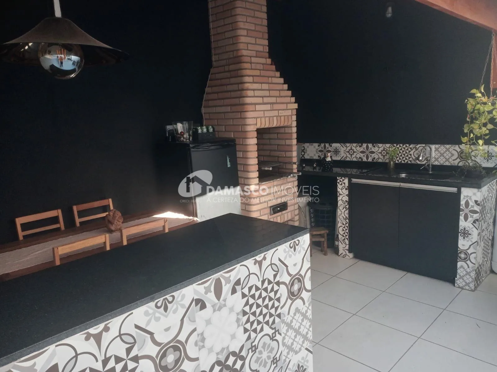 Sobrado à venda 4 Quartos, 2 Suites, 4 Vagas, 360M², Barcelona, São Caetano do Sul - SP