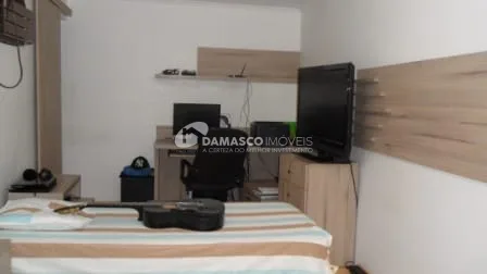 Sobrado à venda 3 Quartos, 1 Suíte, 2 Vagas, 230M², Jardim Patente, São Paulo - SP