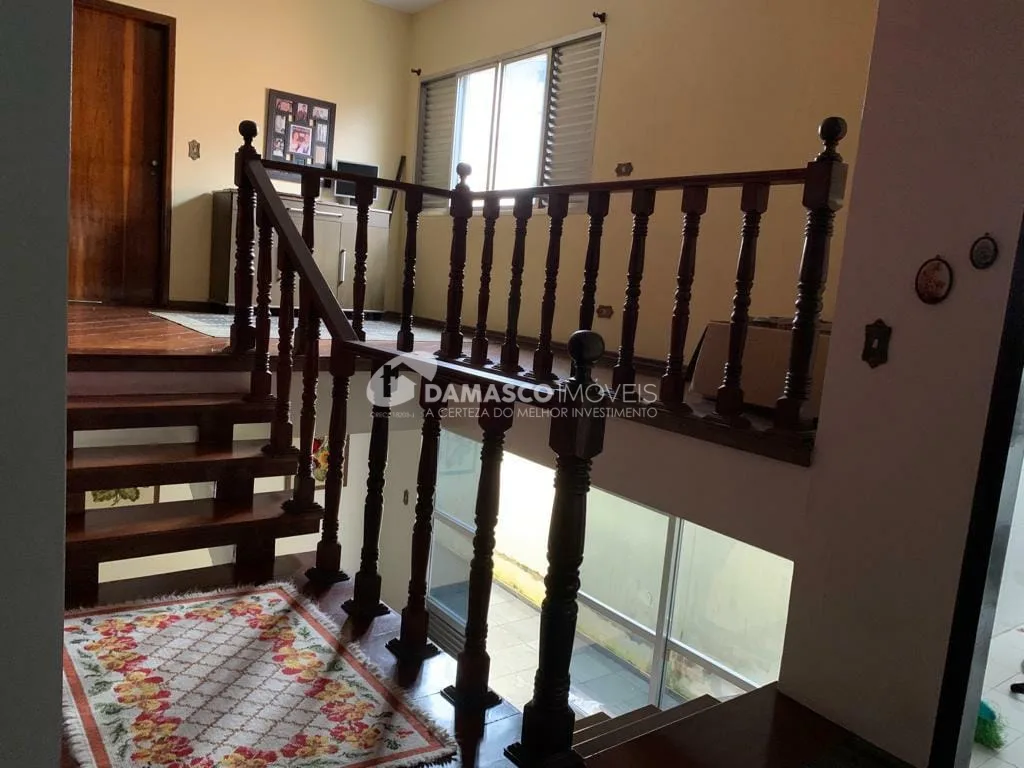 Sobrado à venda 3 Quartos, 1 Suite, 3 Vagas, 307M², Santa Maria, São Caetano do Sul - SP