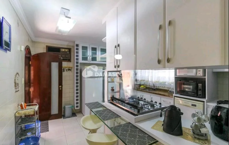 Casa à venda 5 Quartos, 3 Suites, 6 Vagas, 330M², Vila Alpina, São Paulo - SP