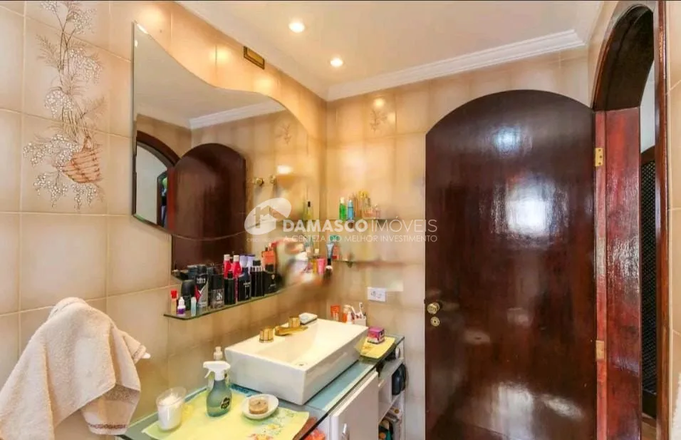 Casa à venda 5 Quartos, 3 Suites, 6 Vagas, 330M², Vila Alpina, São Paulo - SP