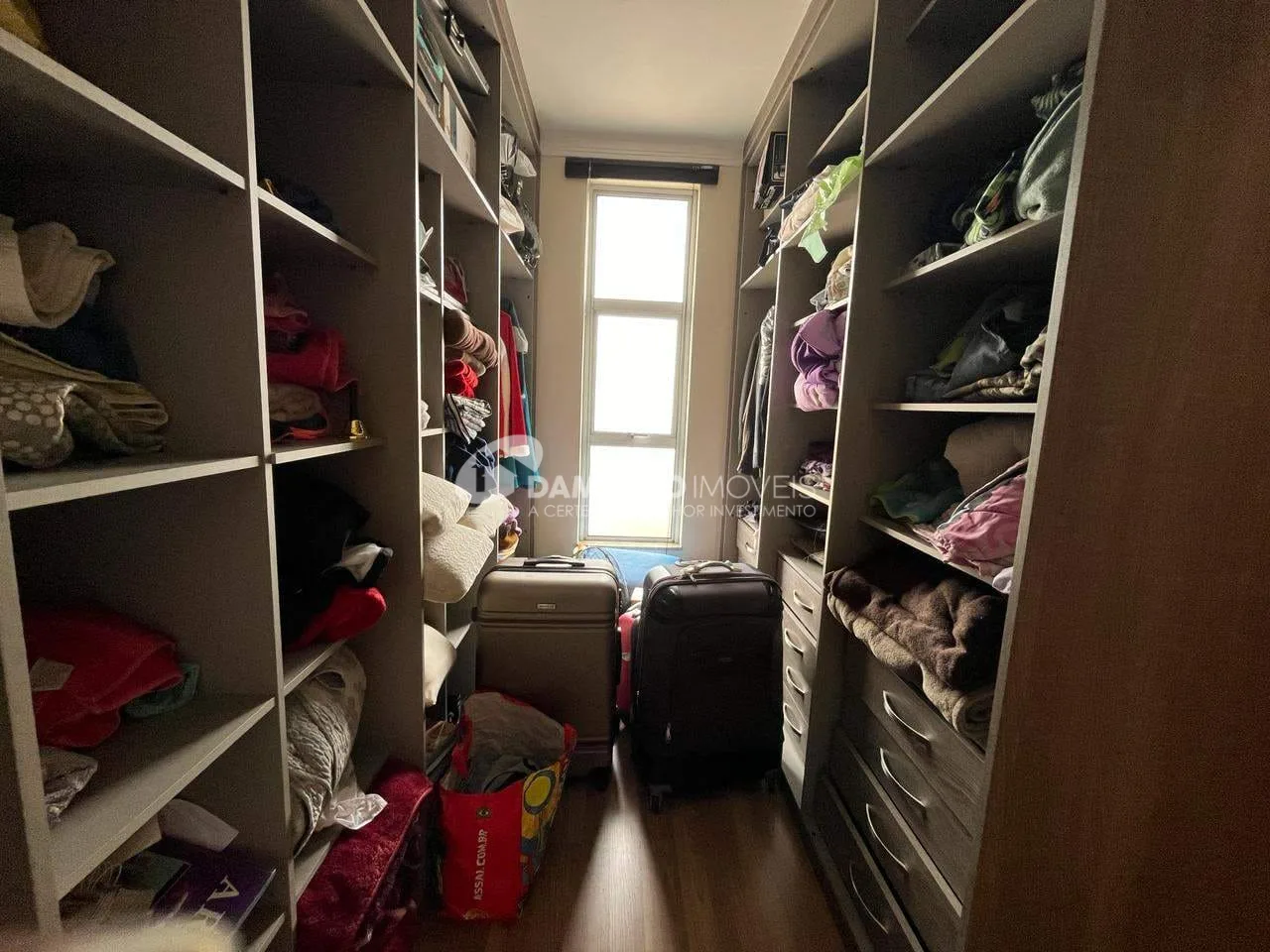Incrível Sobrado à venda com 3 suítes e 5 vagas de garagem, Bairro Olímpico, São Caetano do Sul, SP