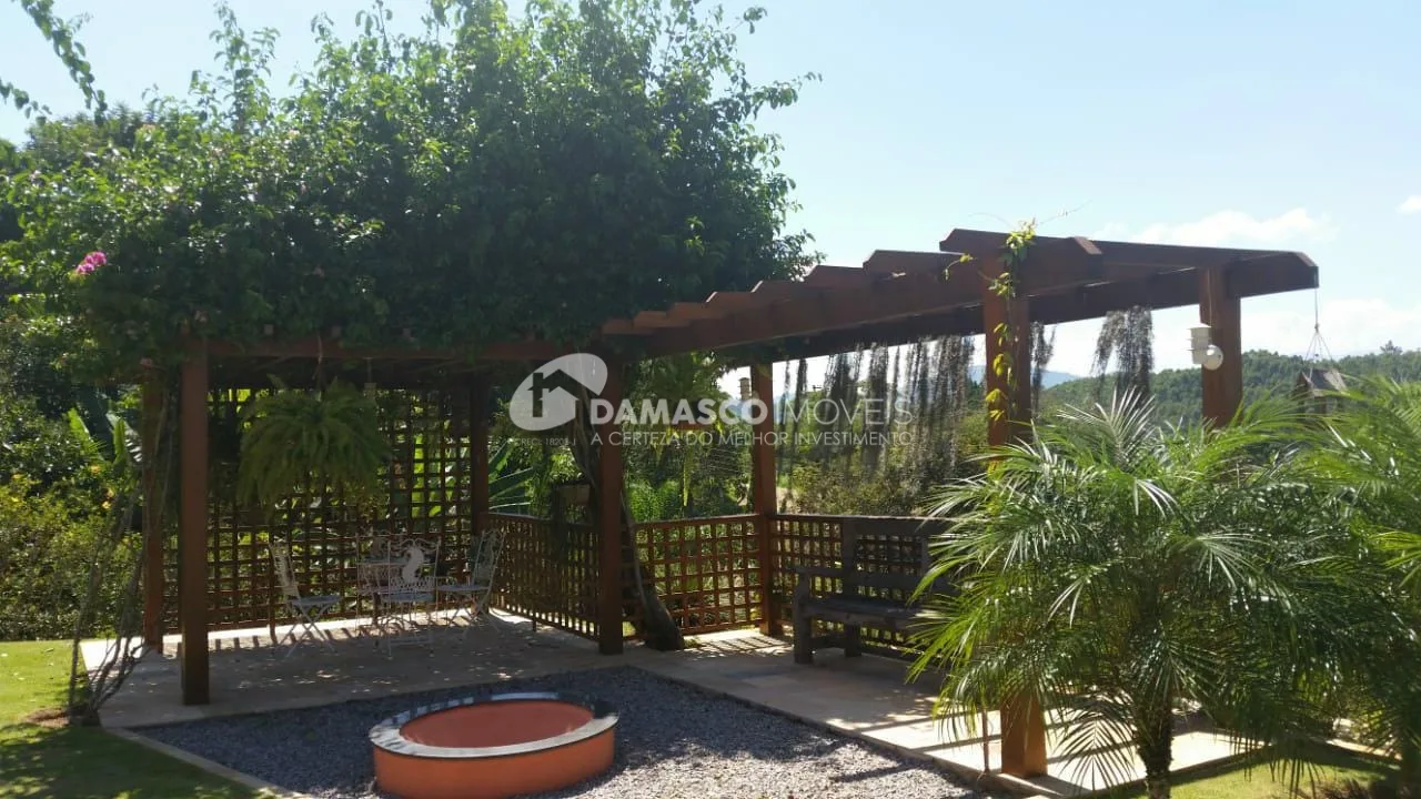 Sobrado à venda 5 Quartos, 5 Suites, 12 Vagas, 750M², Não informado, Piracicaba - SP