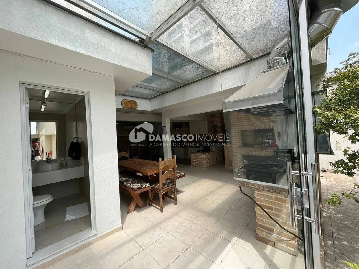 Sobrado à venda 3 Quartos, 3 Suites, 4 Vagas, 355M², Osvaldo Cruz, São Caetano do Sul - SP