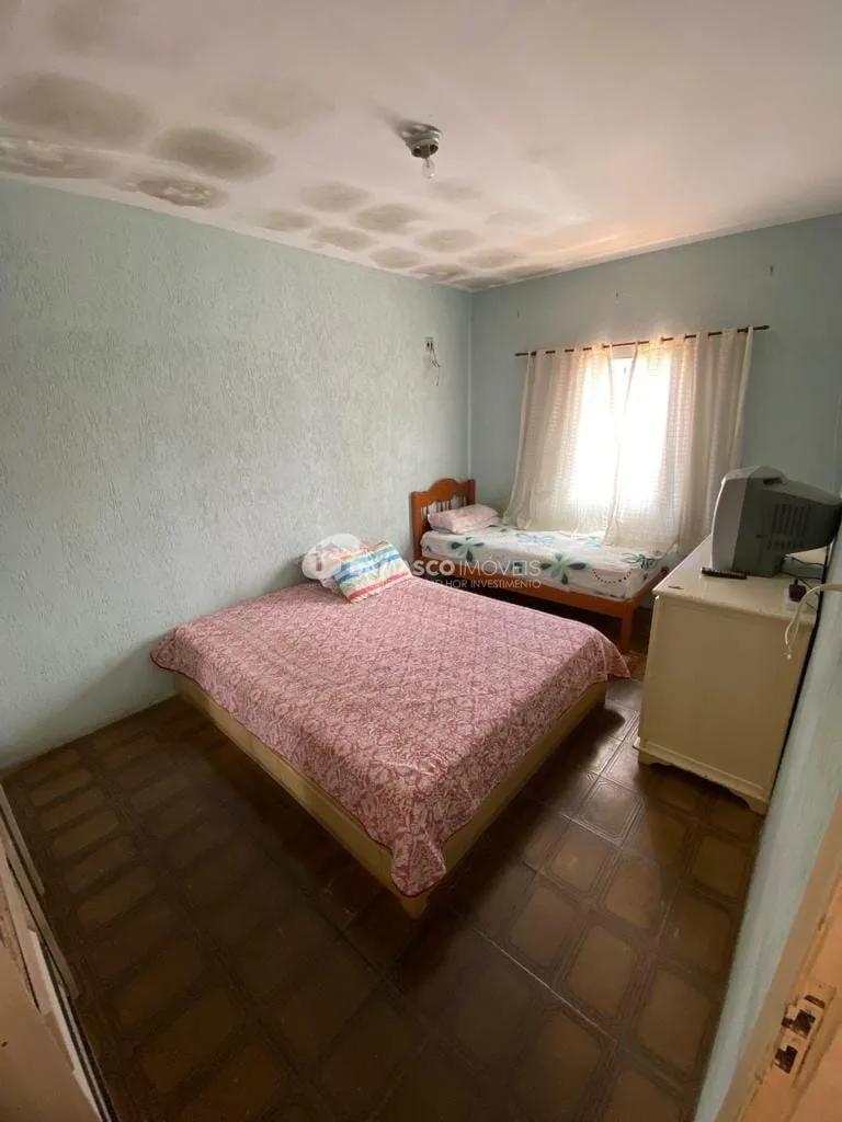 Casa à venda 2 Quartos, 2 Vagas, Vila Palmares, Santo André - SP