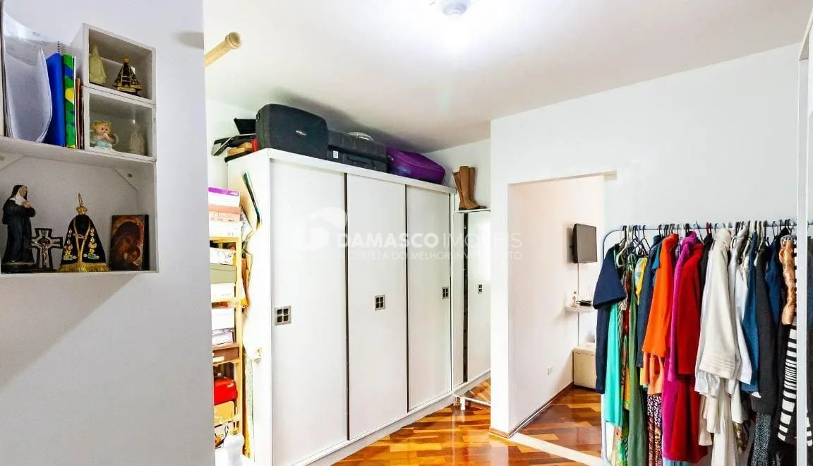 Casa à venda 3 Quartos, 1 Suite, 4 Vagas, 202M², Vila Alpina, São Paulo - SP