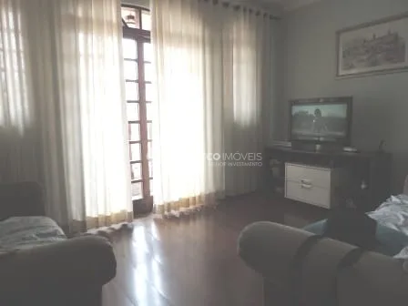 Sobrado à venda  3 Quartos, 2 Vagas, 246 m², Vila Palmares, Santo André - SP